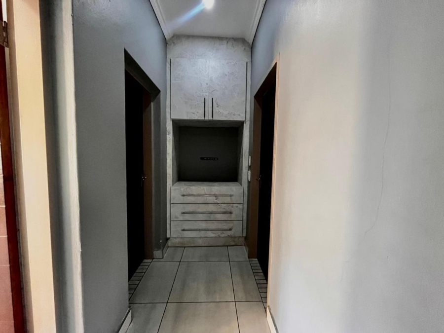 4 Bedroom Property for Sale in Donkerhoek A H North West